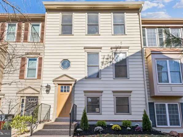 7398 Barbados Ln, Manassas, VA 20109