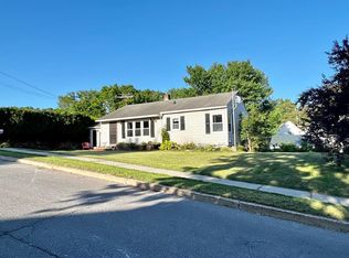 1 Nahma Ave, Essex Junction, VT 05452