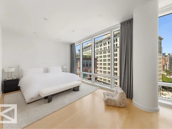 445 Lafayette Street image 9 of 14