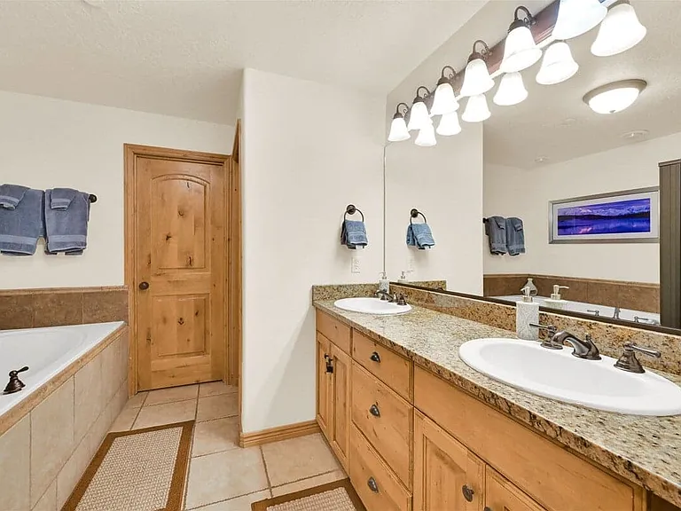 5176 E Fairview Loop #1 — Photo 7