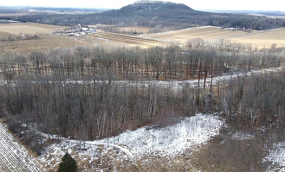 1st image of W8402 Chickadee Road