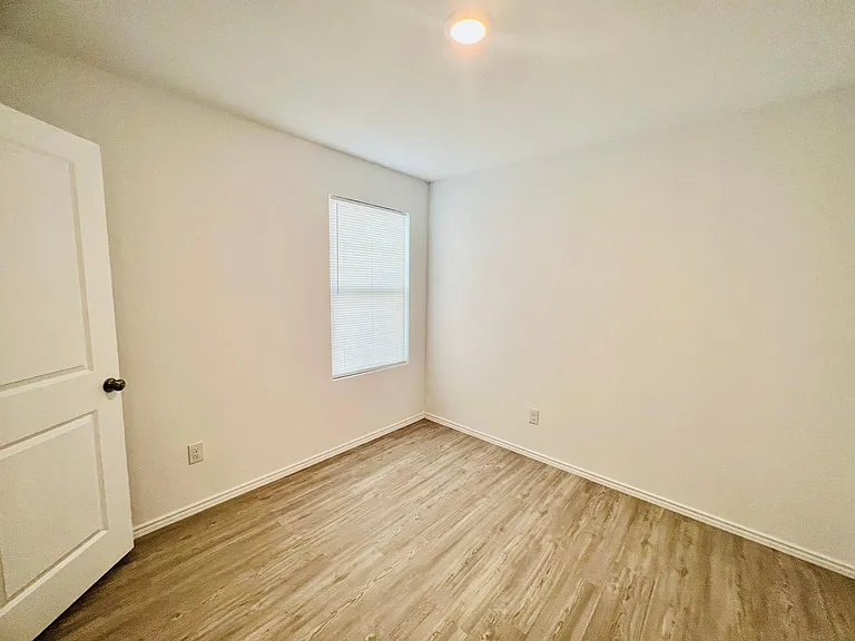2906 Millican Dr — Photo 23