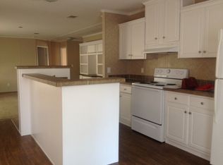 1385 N Bayshore Dr, Valparaiso, FL 32580