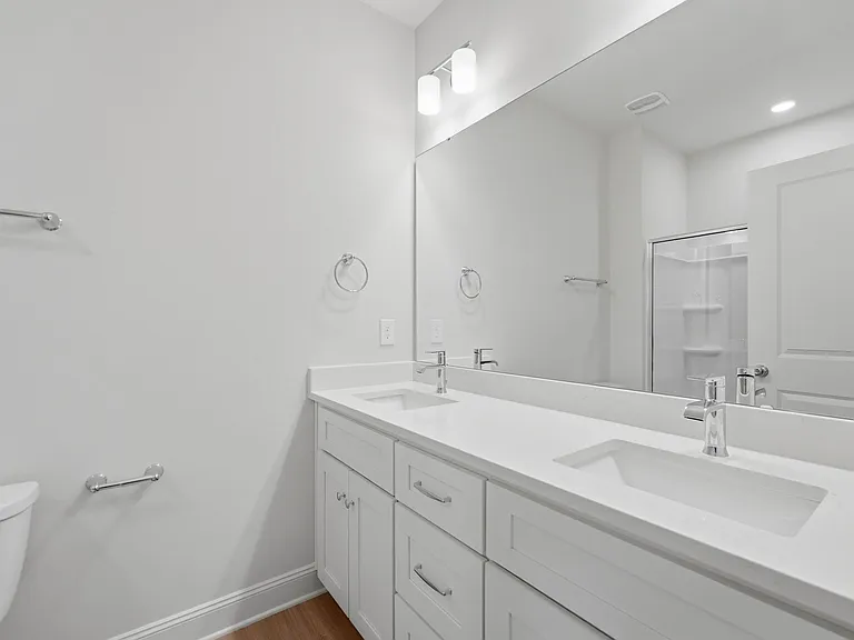 645 Brookwood St #A — Photo 17