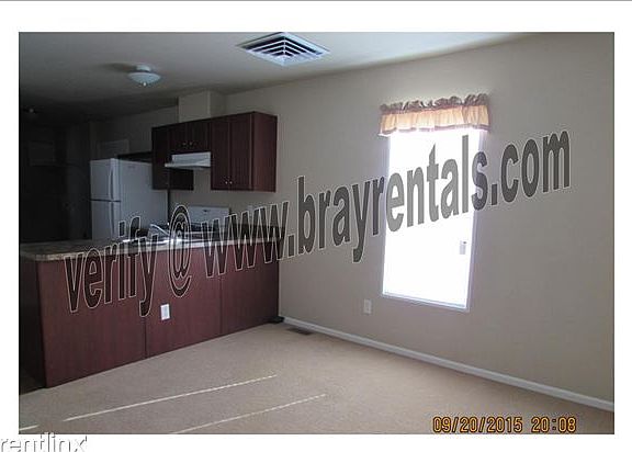 3064 Cardinal Ct. kitchen