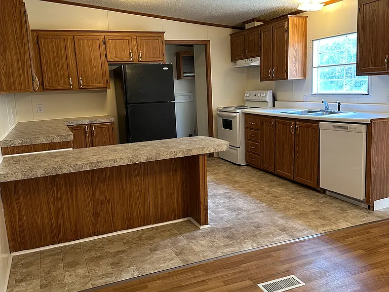 670 Winding Rdg — Photo 8