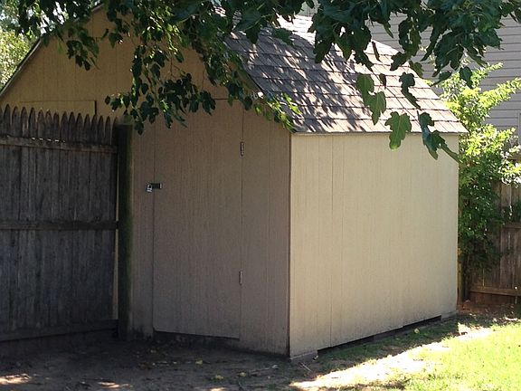 3rd image of 310 Vicksburg Ave #312