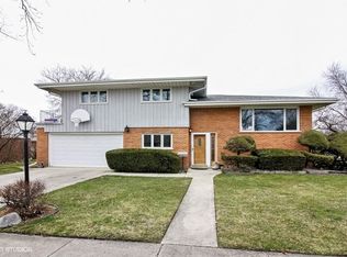 868 East Ave, Park Ridge, IL 60068