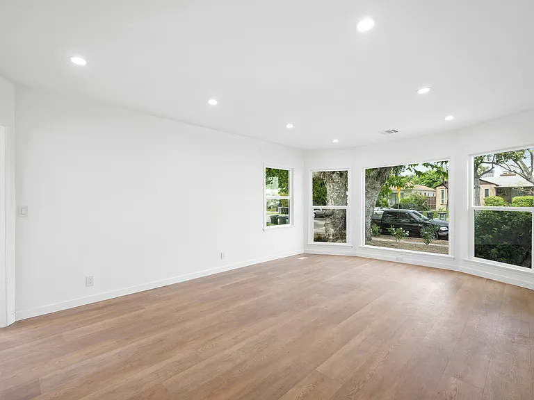 314 W Cedar Ave — Photo 27