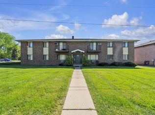 7452 N Granville Rd, Milwaukee, WI 53224