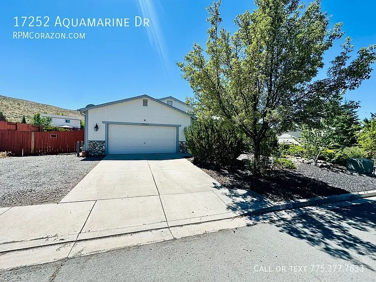 17252 Aquamarine Dr — Photo 2