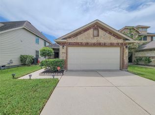 10714 Sun River Falls Dr, Humble, TX 77396