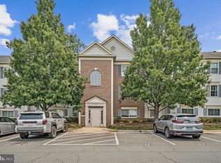 Fox Chase At Exeter Condo, Leesburg, VA 20176