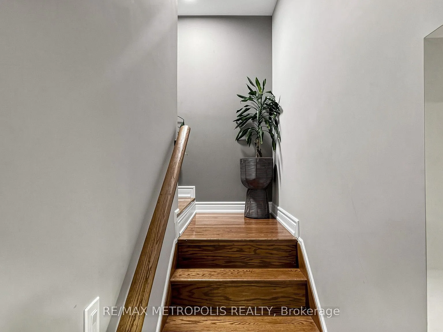 2 bed, $1,850 — Photo 4