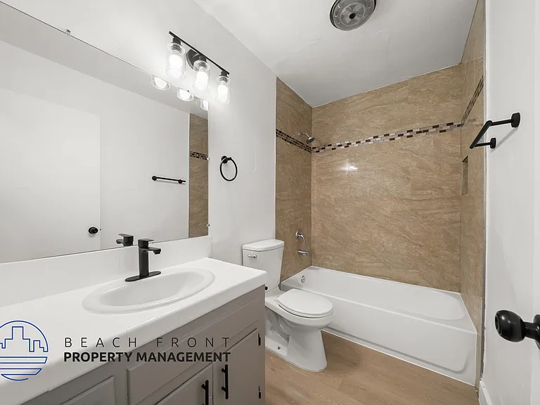 13614 Cordary Ave. — Photo 17