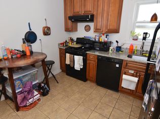 274 Crescent St #2, Waltham, MA 02453