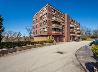 Penn Towers Apartments, Pittsburgh, PA 15235