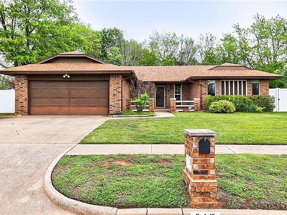 215 Pine Tree Ln Norman Ok 73072 Mls 955305 Zillow