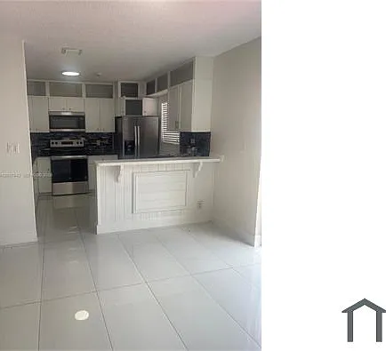 22330 SW 103rd Ct — Photo 3