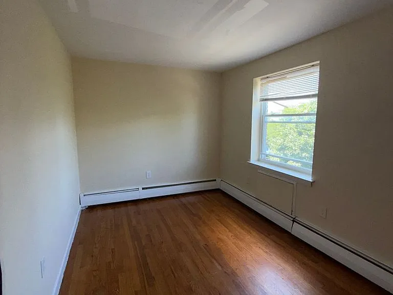 105 Preston St — Photo 12