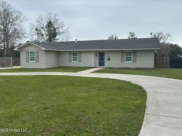 4488 Kendall Cir, Gulfport, MS 39507