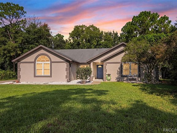 2nd image of 11 Lidflower Ct