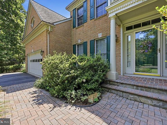 3rd image of 19808 Falling Spring Ct