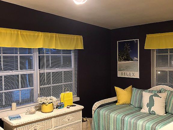 2nd Bedroom / Office