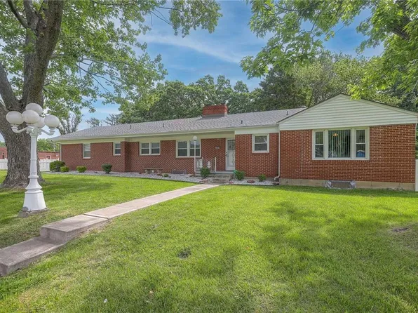 4711 Blue Ridge Blvd, Kansas City, MO 64133