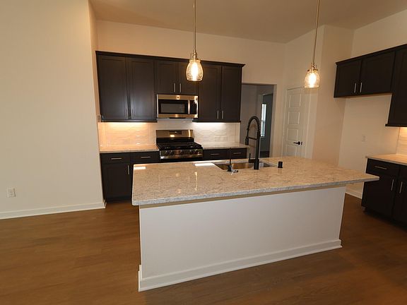 2nd image of 8123 Kay Harbor Dr