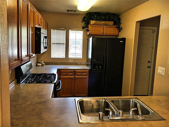 2nd image of 9109 Tailor Made Ave #9109
