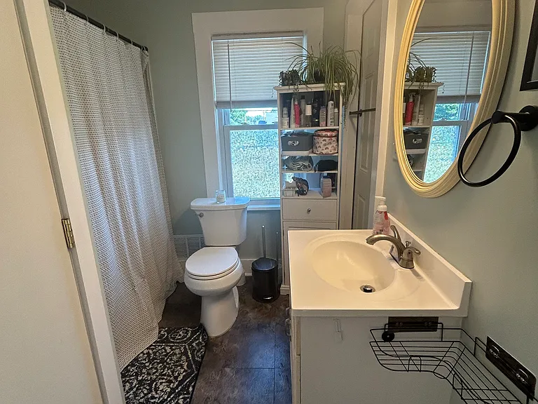 228 W Maple Ave E — Photo 12