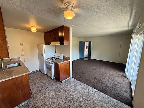 Appian Way, 4861 Photo 1