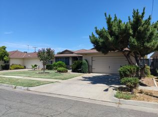 4441 E Robinson Ave, Fresno, CA 93726