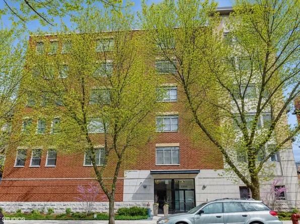2320 W Saint Paul Ave APT 501, Chicago, IL 60647