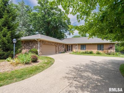 11110 N Quail Ln, Peoria, IL, 61615