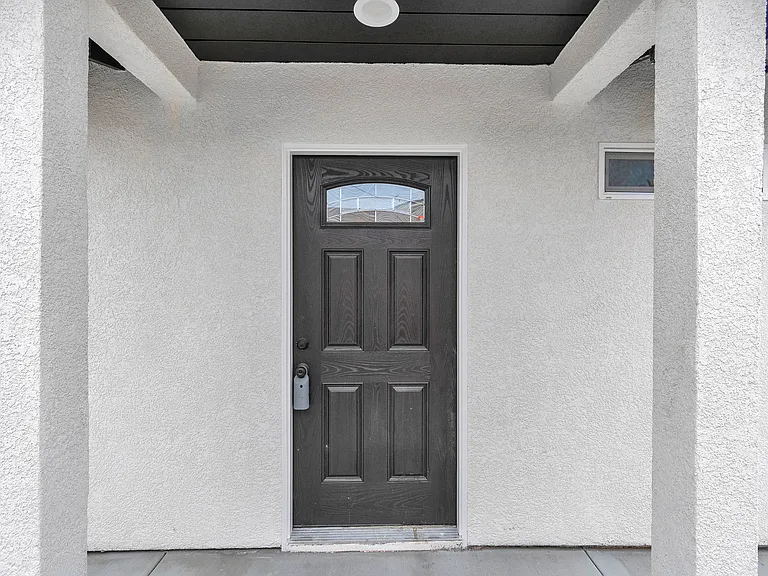 5646 Deodar St #B — Photo 12