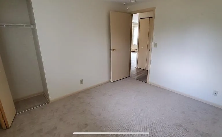 2nd bedroom (Most units have carpet ONLY in the bedrooms)