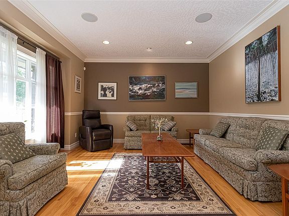 5th image of 2031 Troon Ct