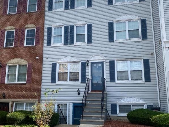7 Rutgers Dr #7