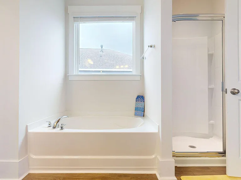 204 Edgewater Way — Photo 42