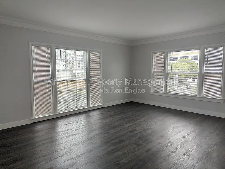 3900 5th St #18 — Photo 9