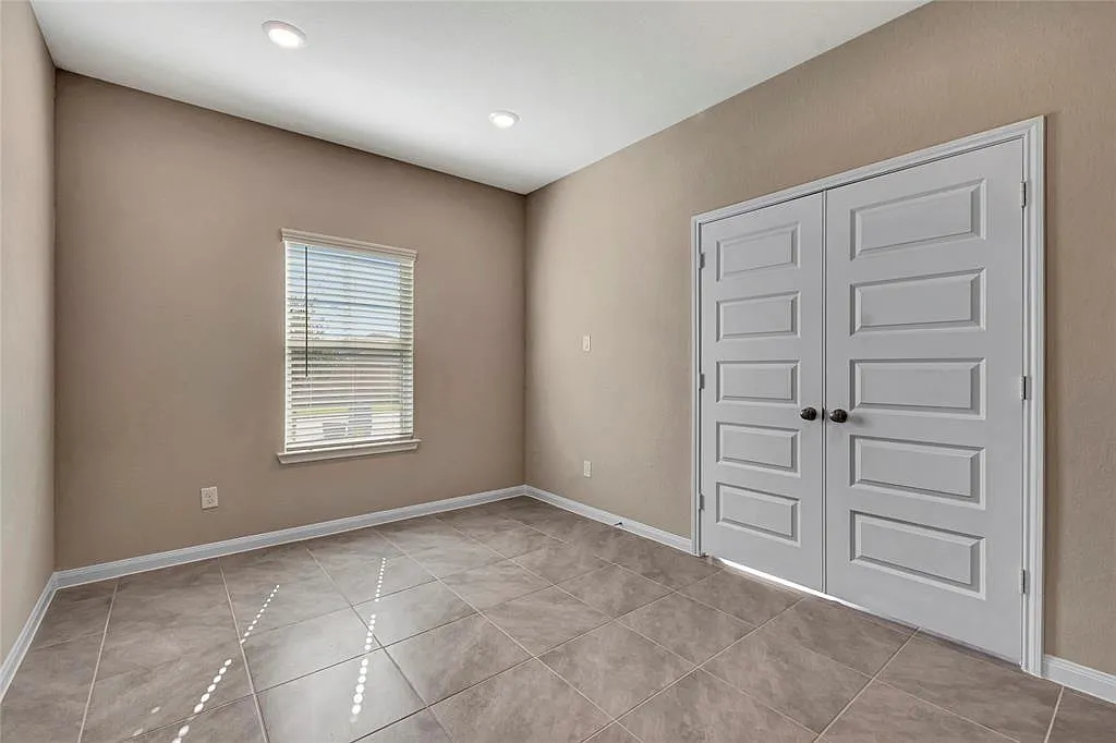 4 bed, 2.5 bath, 2597 sqft, $2,750 — Photo 4