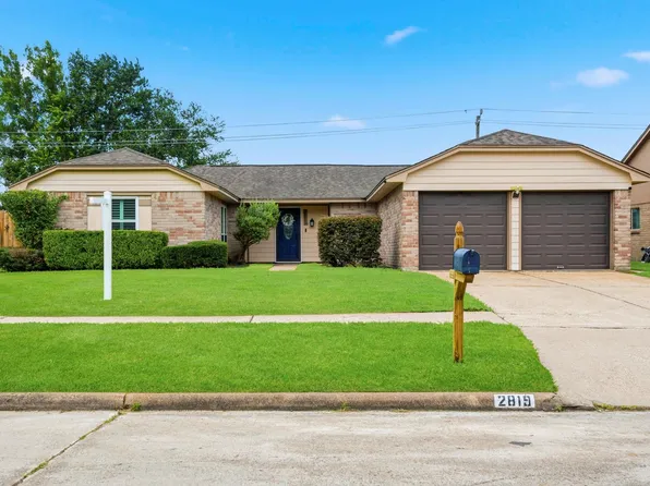2819 Heritage Colony Dr, Webster, TX 77598