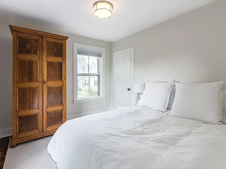 16 Pickett St — Photo 14