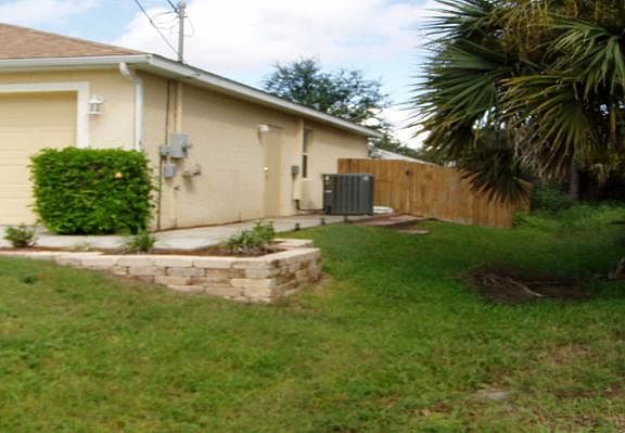 2nd image of 2392 Starview Ave