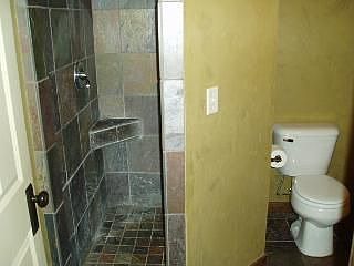 4th image of 55 Annie Glade Dr