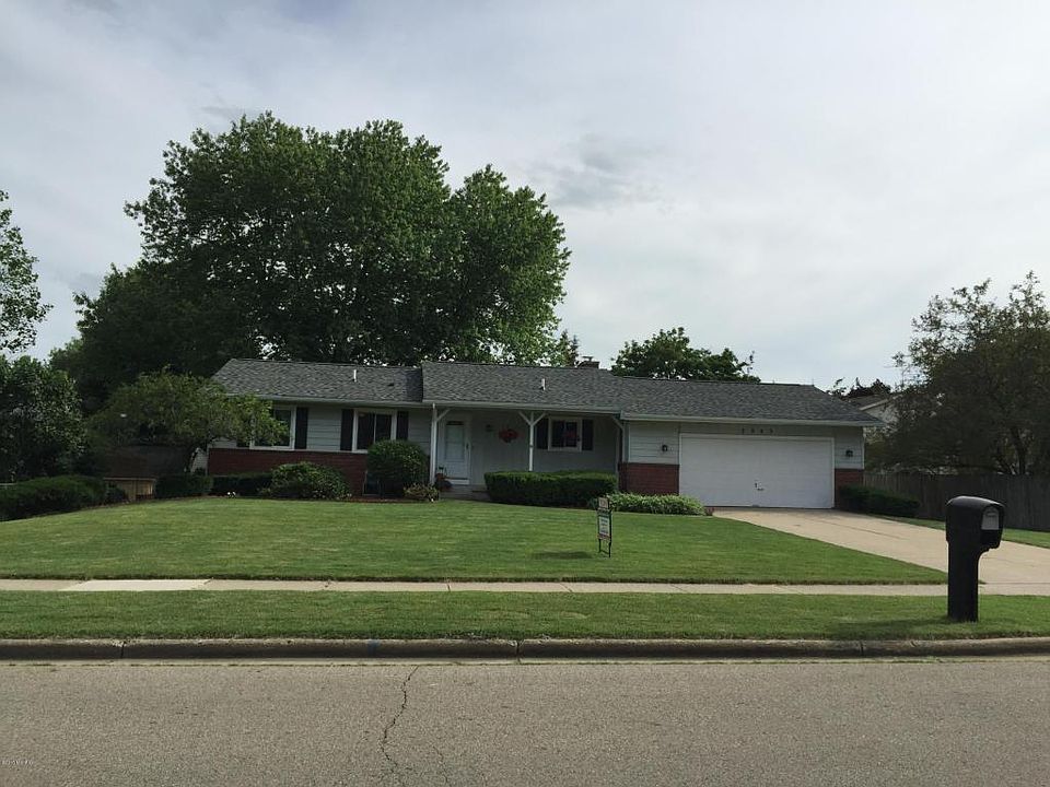 1st image of 2942 Shady Oaks Dr SW
