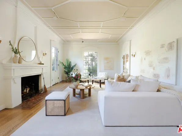 6421 Hayes Dr, Los Angeles, CA 90048