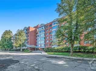 225 Alvin Rd #102, Ottawa, ON K1K4H6